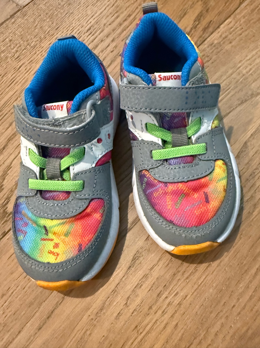 Saucony Rainbow *Choose Love* Sneakers
